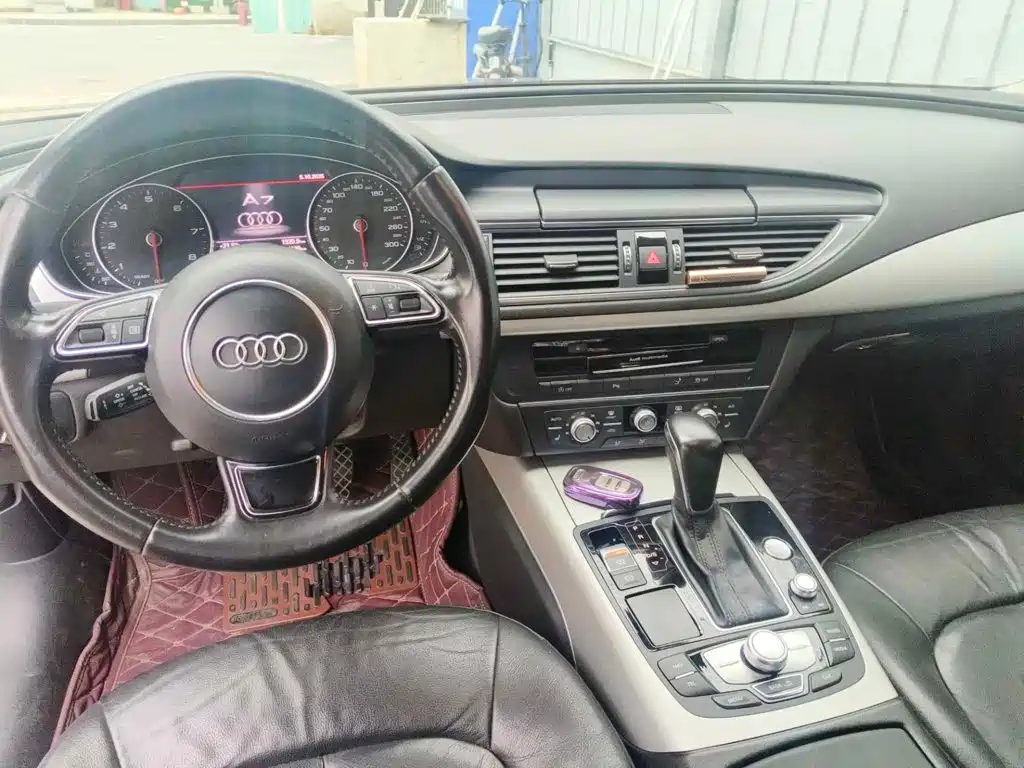 Фото 12 - Audi A7