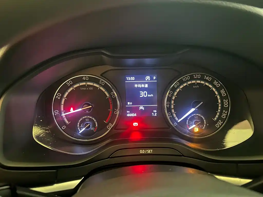 Škoda Karoq 2021 TSI280 Luxury Edition фото 24