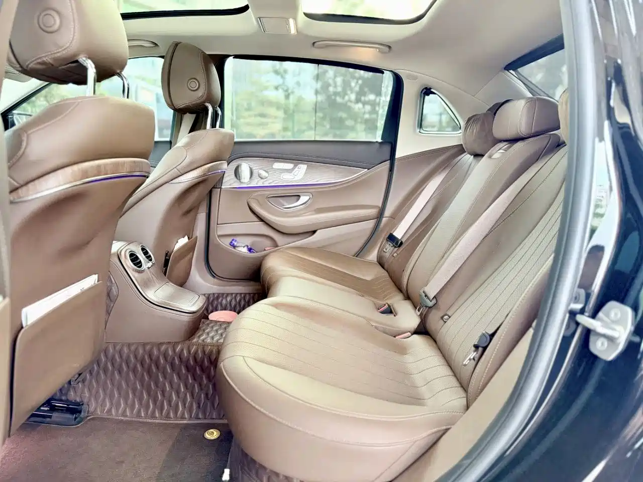 Mercedes-Benz E-Class 2023 E 300 L Luxury фото 7