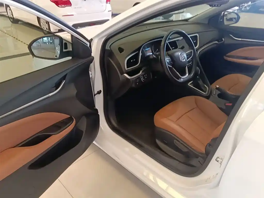 Buick Excelle 2018 18T Automatic Flagship фото 16