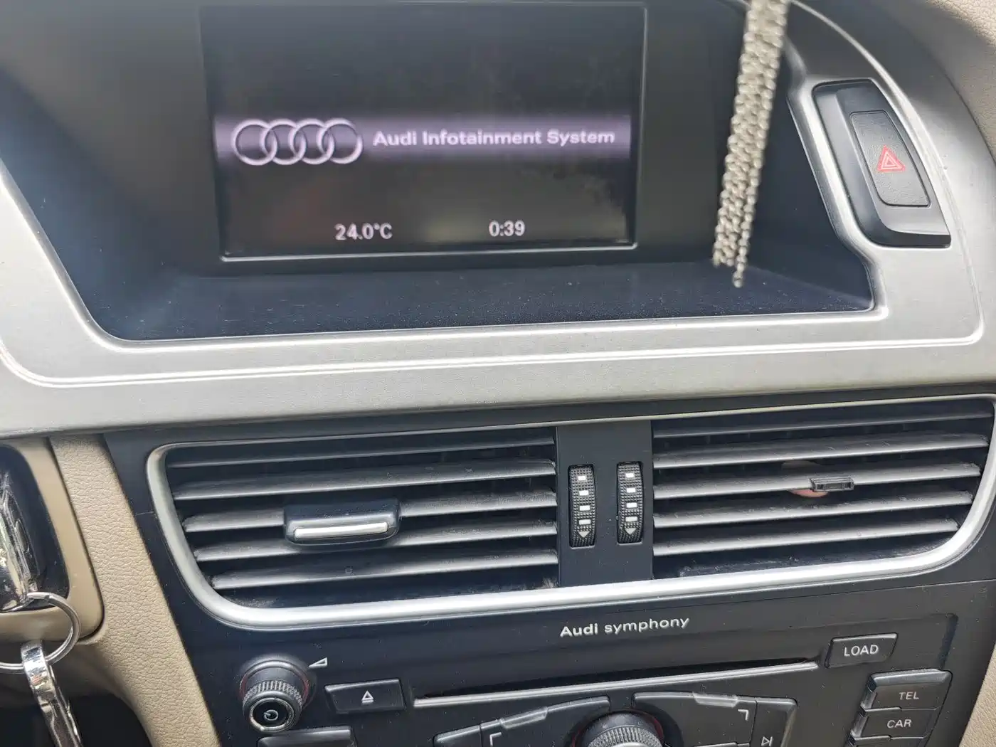 Audi A4L 2010 2.0 TFSI Comfort фото 13
