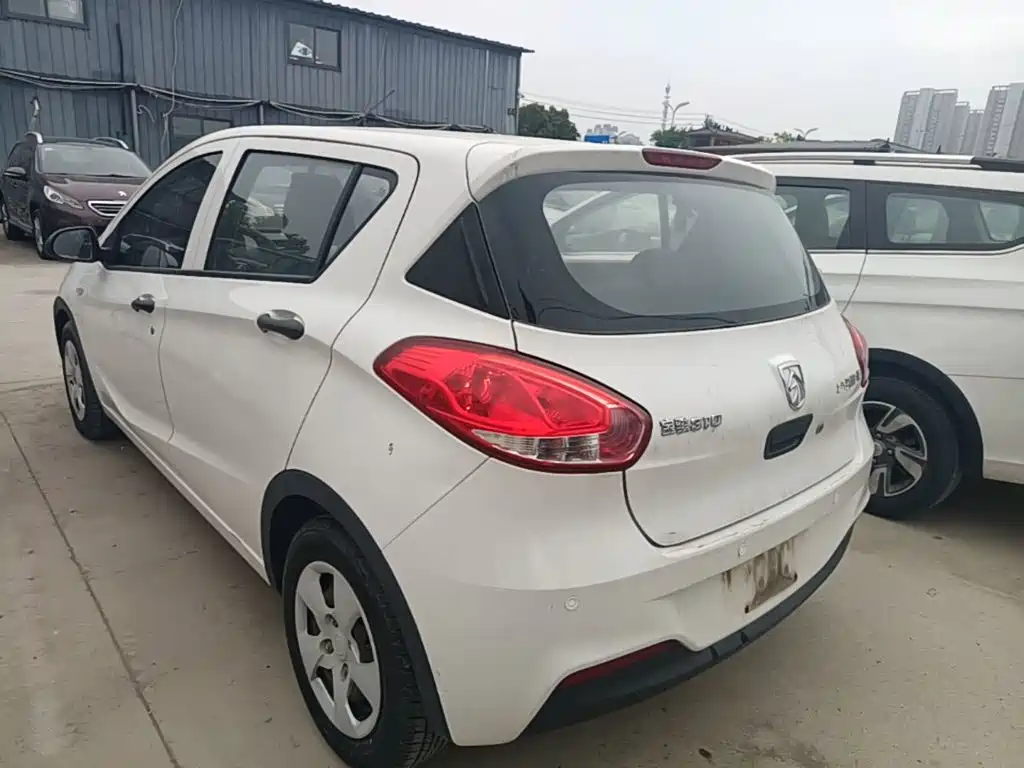 Baojun 310 2017 2016 1.2L Manual Value Edition