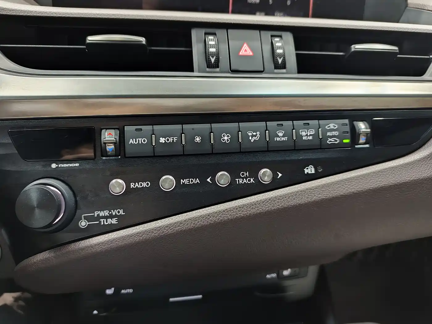 Lexus ES 2018 200 Excellence Edition China V фото 13