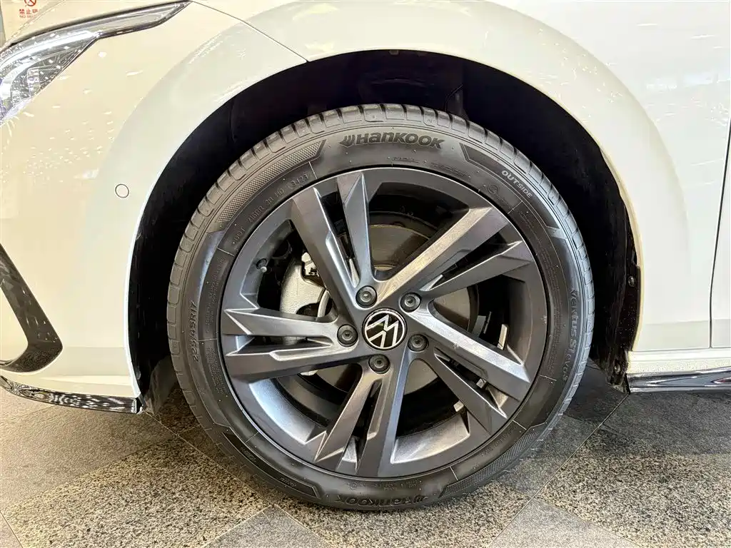 Volkswagen Golf 2023 280TSI DSG R-Line Lite фото 14