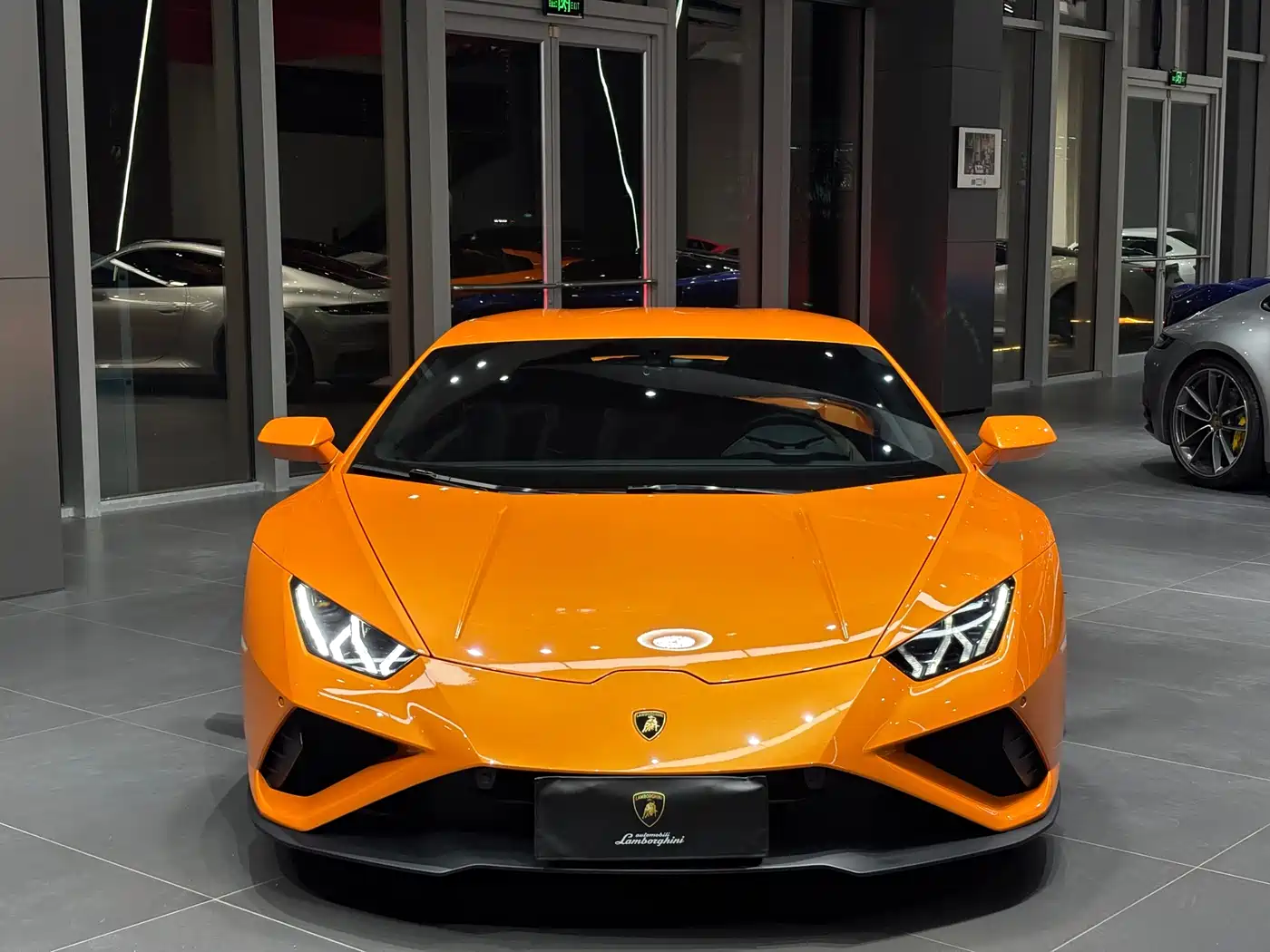 Lamborghini Huracán 2020 Huracán EVO RWD фото 2