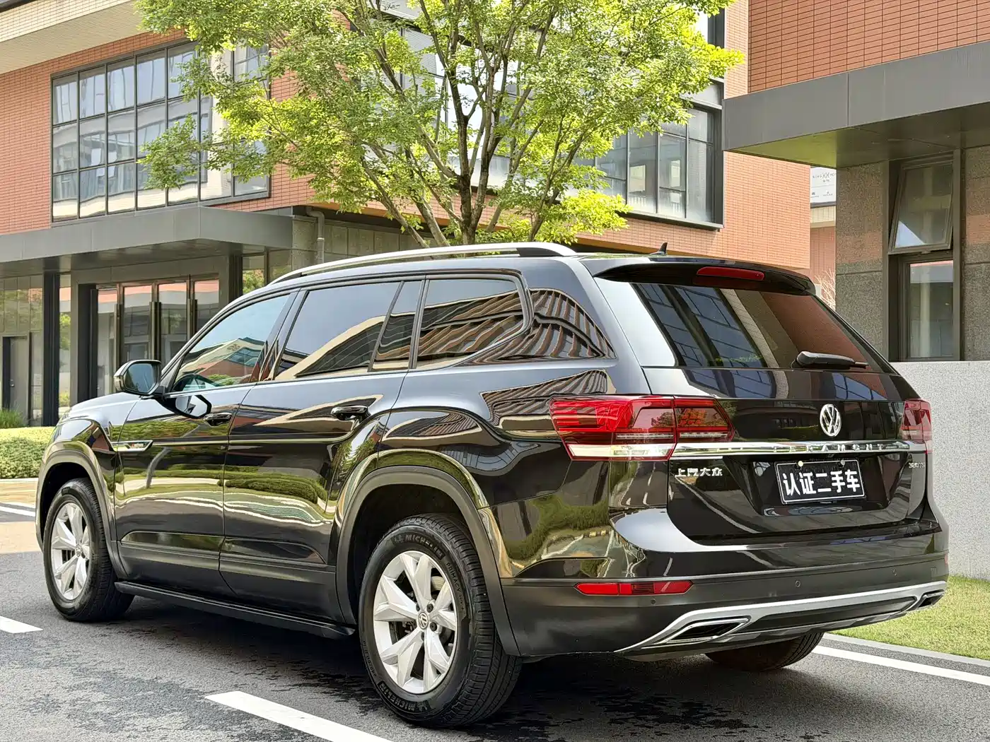 Volkswagen Teramont 2020 380TSI 4WD Comfort China VI фото 3