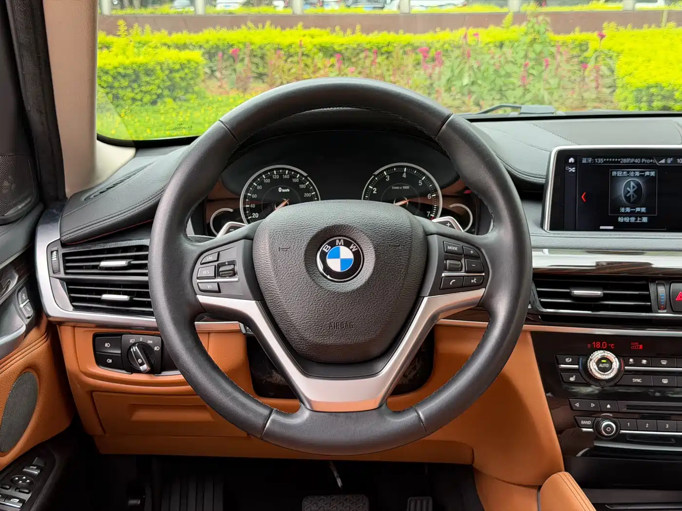 BMW X6 2015 xDrive35i Luxury Model фото 10