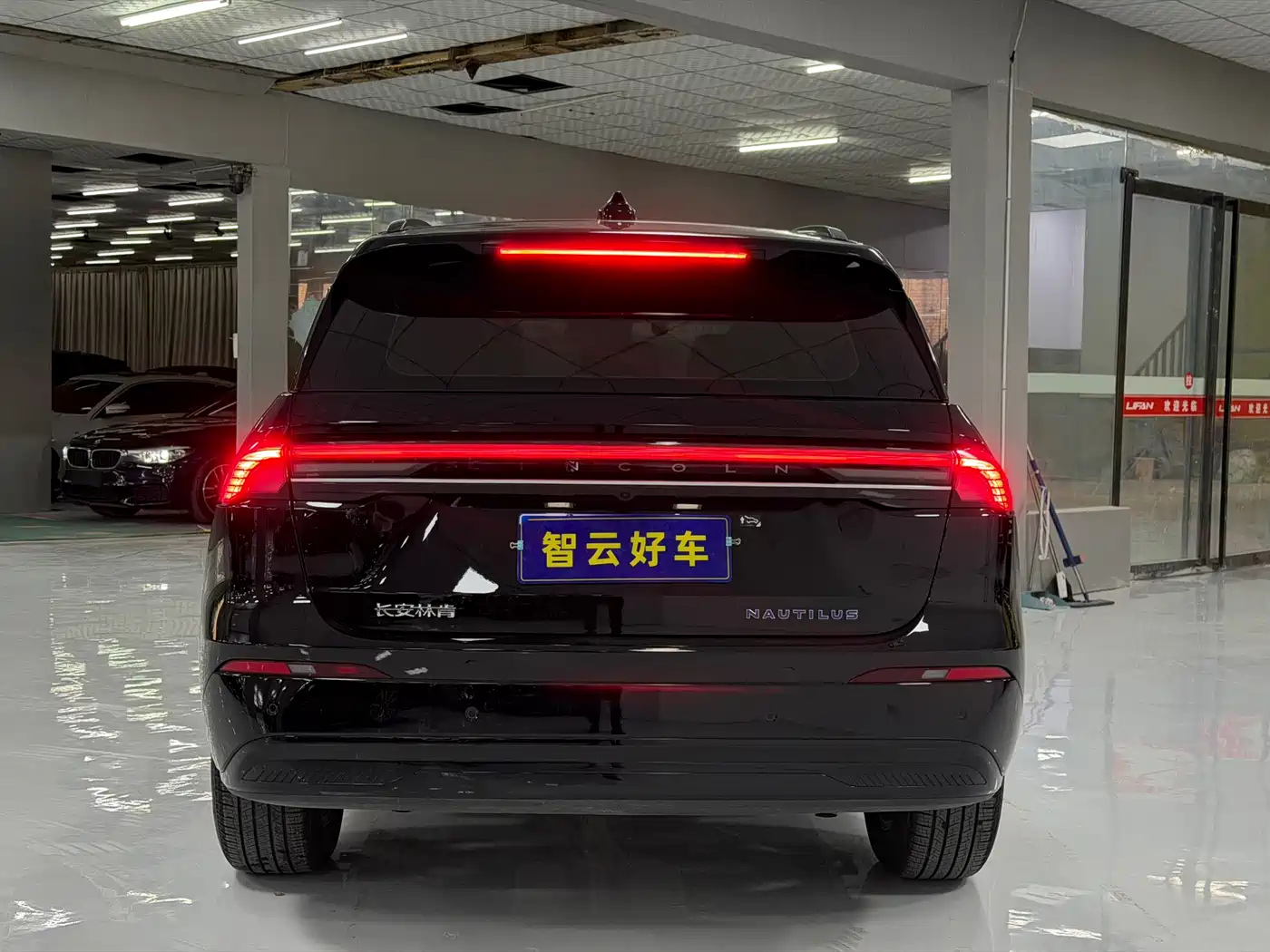 Lincoln Nautilus 2025 facelift 2.0T AWD Elite Hybrid Version фото 8