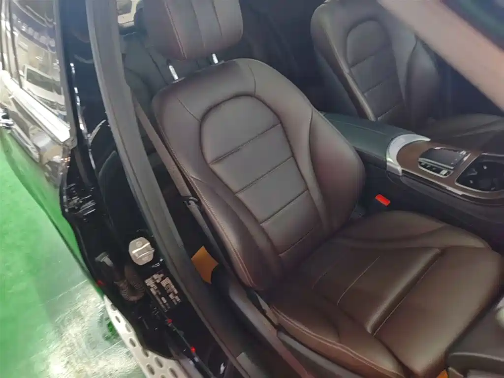 Mercedes-Benz GLC 2020 Facelift GLC 300 L 4MATIC Dynamic фото 25