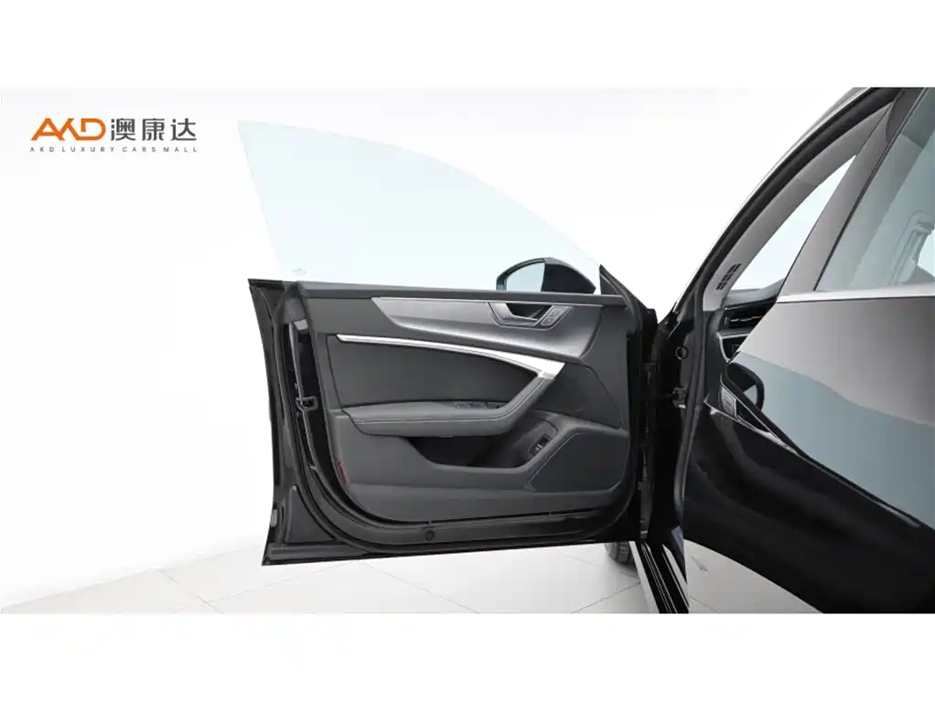 Audi A7L 2024 45 TFSI Luxury фото 10