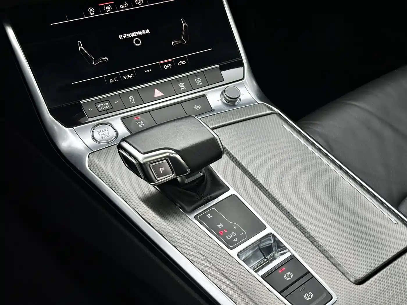 Audi A6L 2019 40 TFSI Luxury Elegance фото 16
