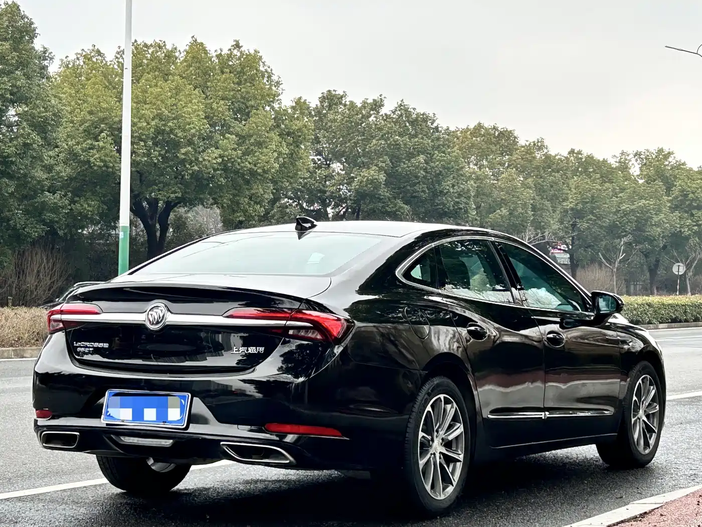 BUICK LACROSSE