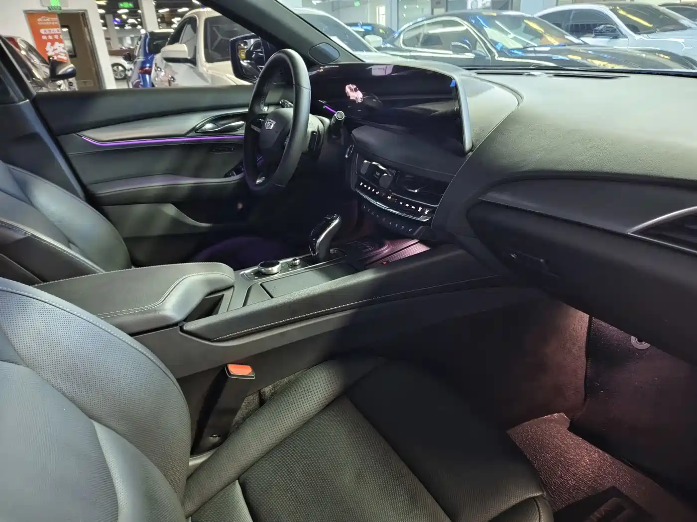 Cadillac CT5 2024 28T Luxury Model фото 13