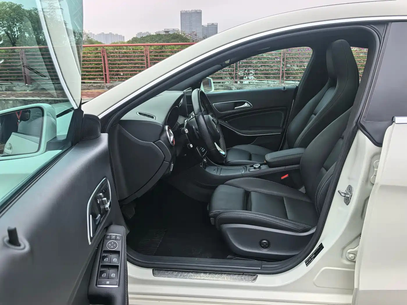 Mercedes-Benz CLA (Import) 2017 Facelift CLA 200 Style фото 4