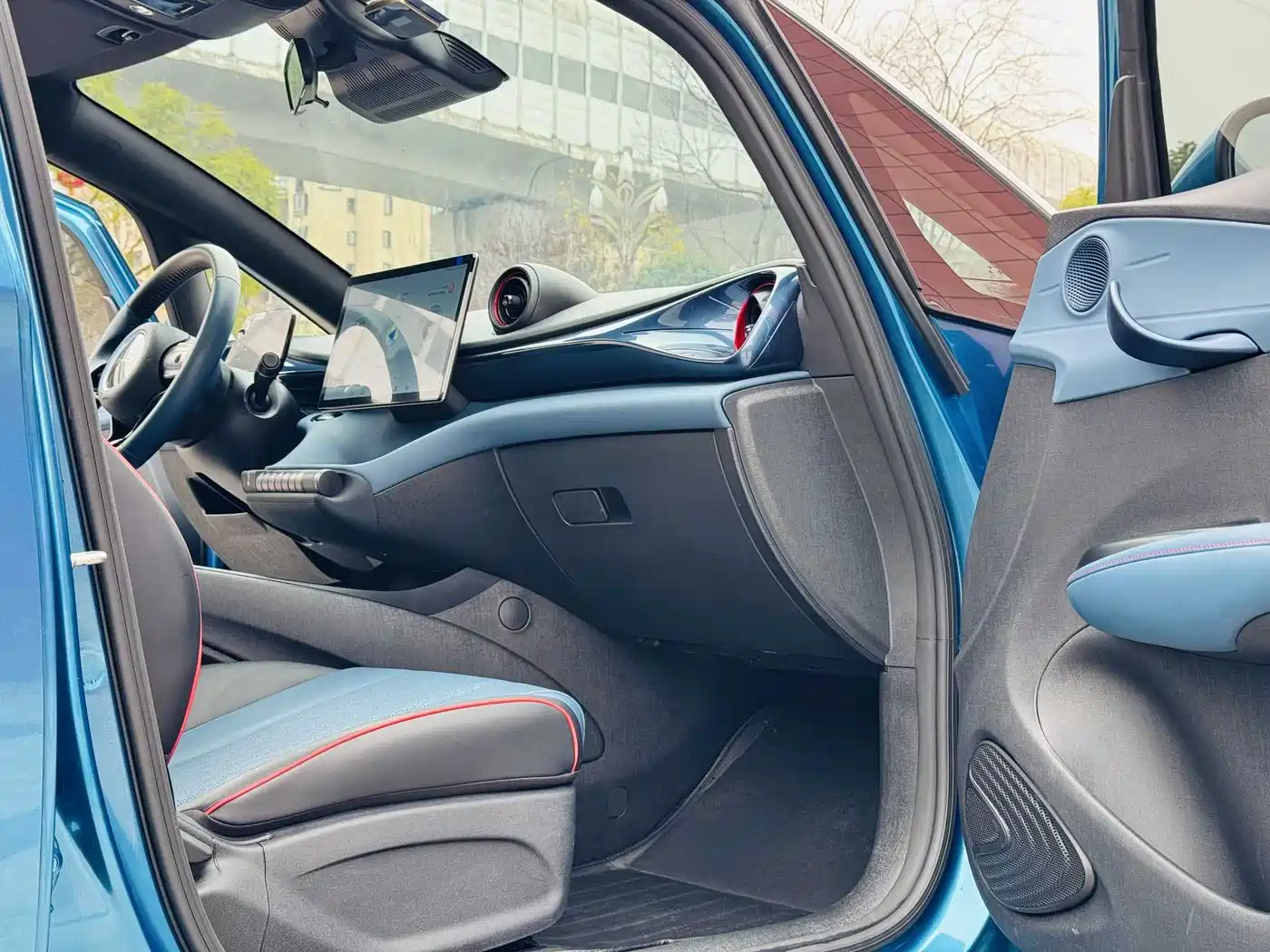 BYD Dolphin 2021 Model 405km Fashion Edition фото 3