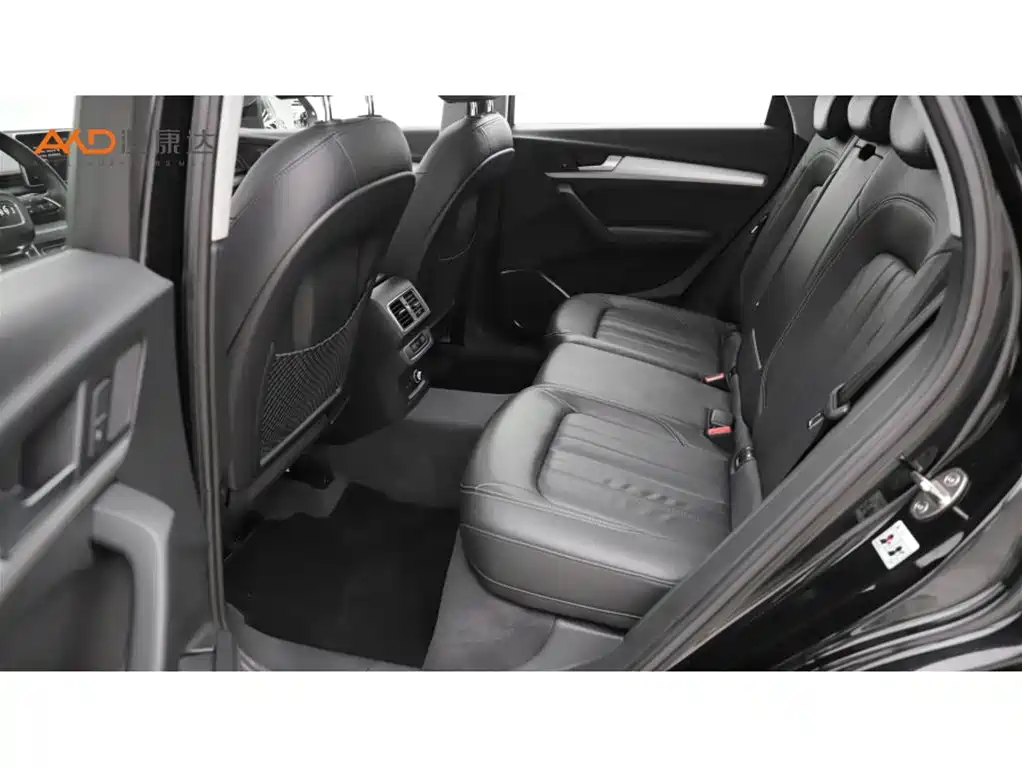 Audi Q5L 2020 Facelift 40 TFSI Honor Fashion фото 7