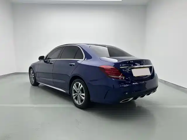 Фото 3 - Mercedes-Benz C-Class