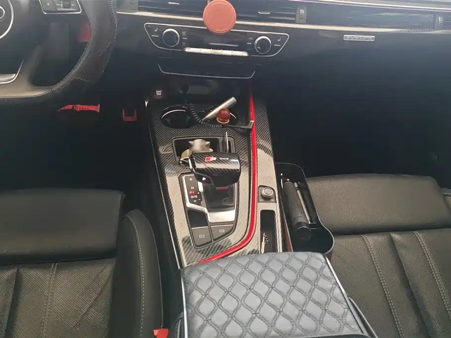 Audi A4L 2020 40 TFSI Luxury Dynamic фото 16