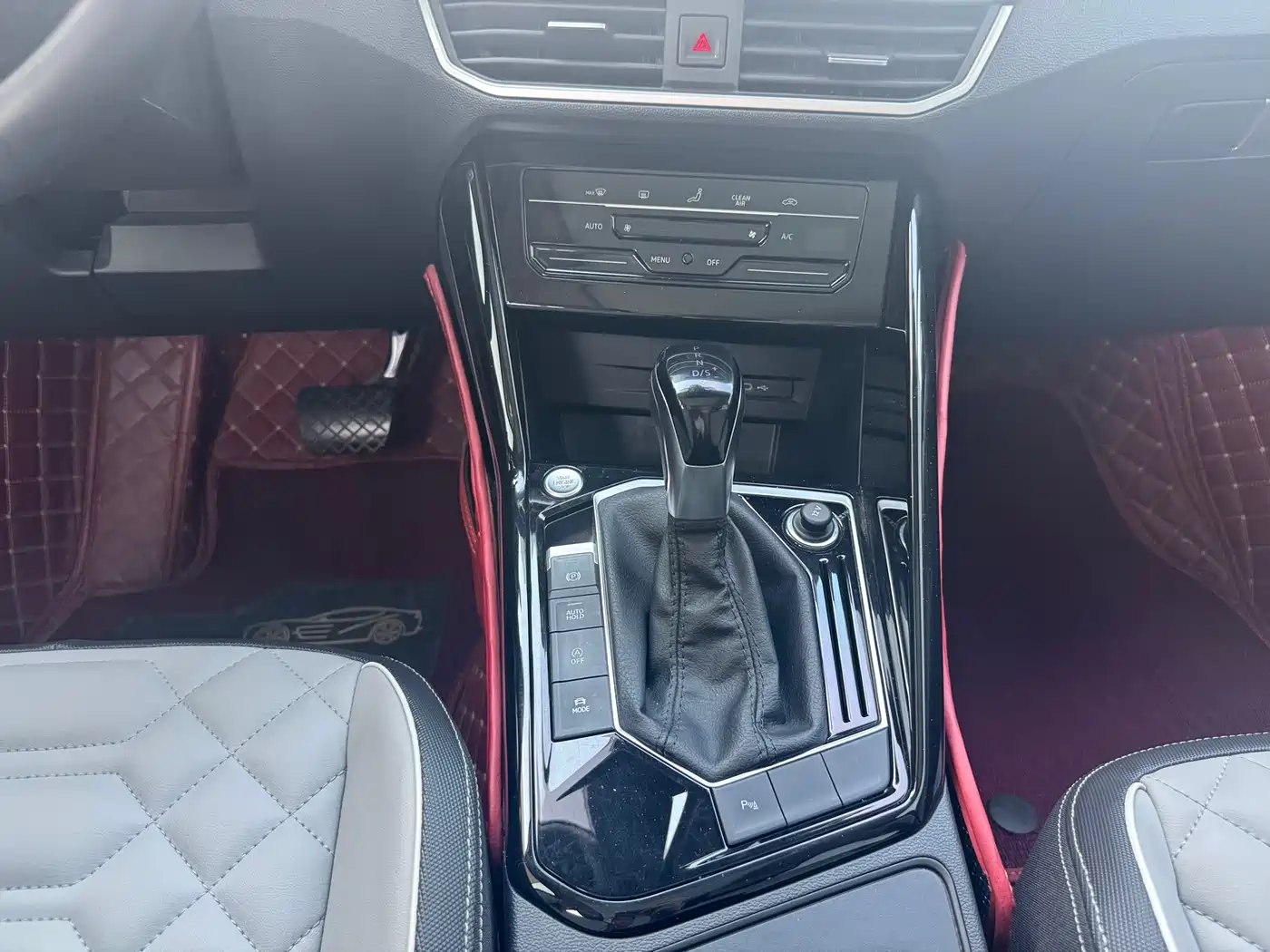 Volkswagen Tayron 2023 280TSI 2WD Luxury Plus Advanced Edition фото 10