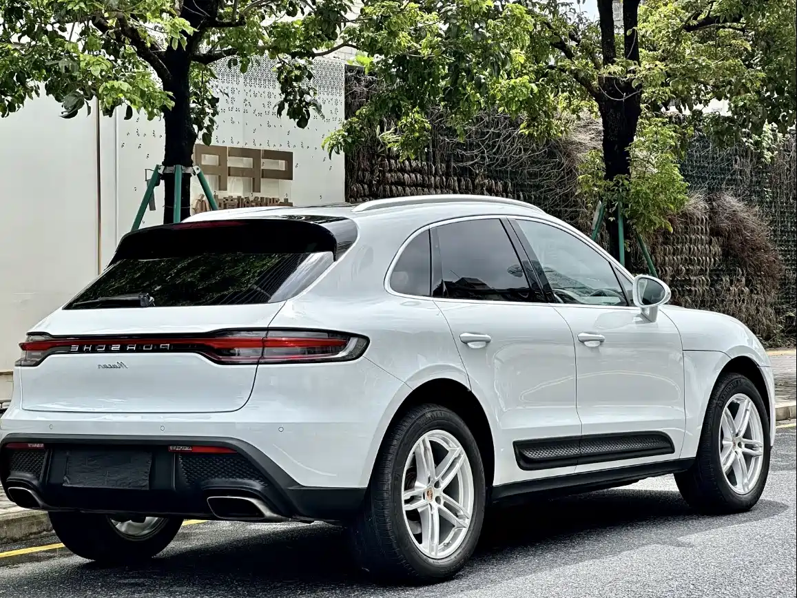 Porsche Macan 2023 Macan 2.0T фото 18