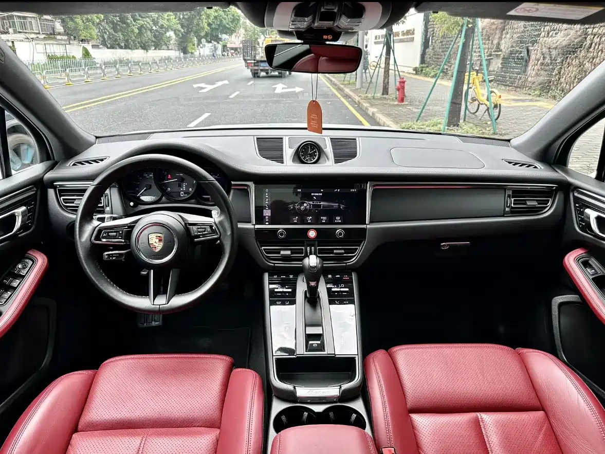 Porsche Macan 2023 Macan 2.0T фото 15