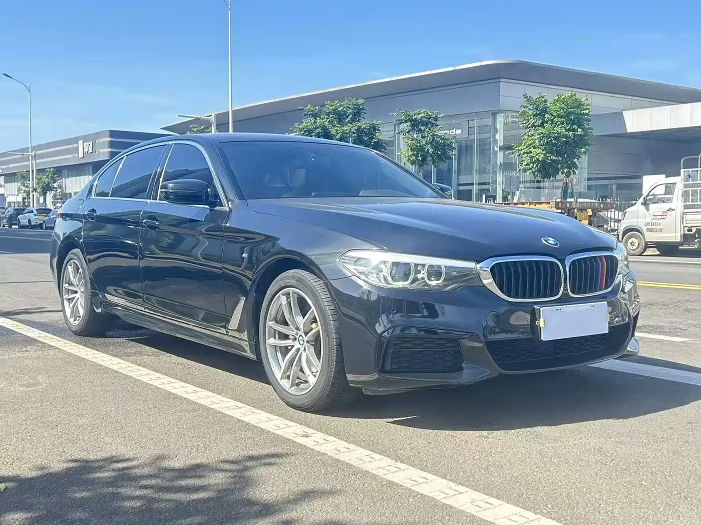 BMW 5 Series 2020 525Li M Sport Package фото 3