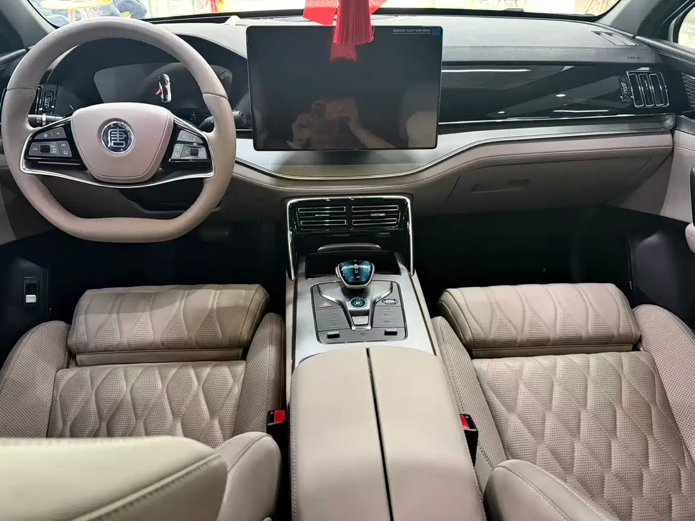 BYD Tang New Energy 2025 Smart Driving Edition DM-i 115KM Flagship фото 5