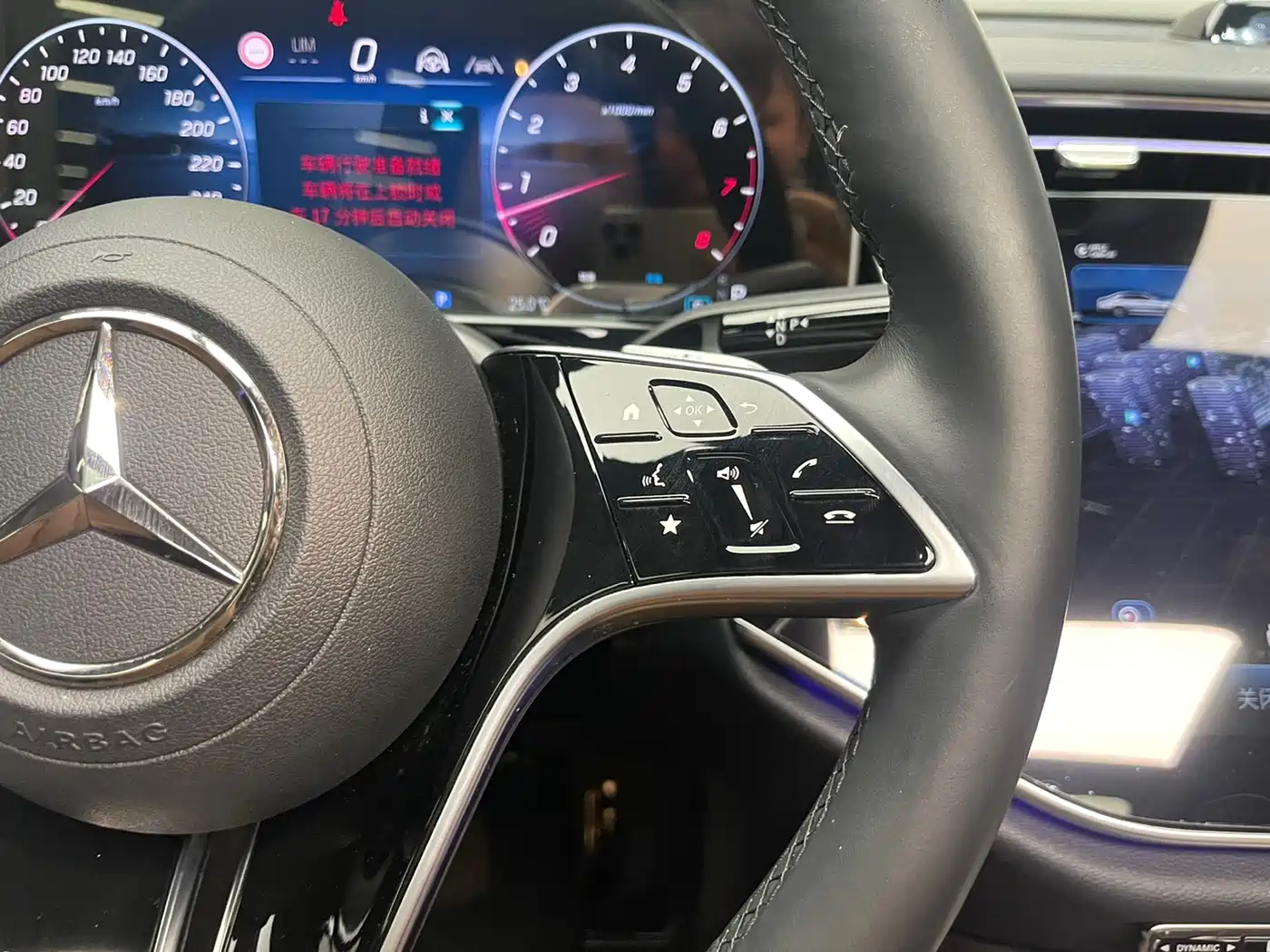 Mercedes-Benz E-Class 2024 Model E 300 L Luxury фото 22