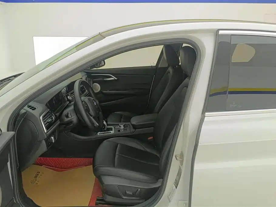 BMW 1 Series 2021 Facelift 120i M Sport фото 9