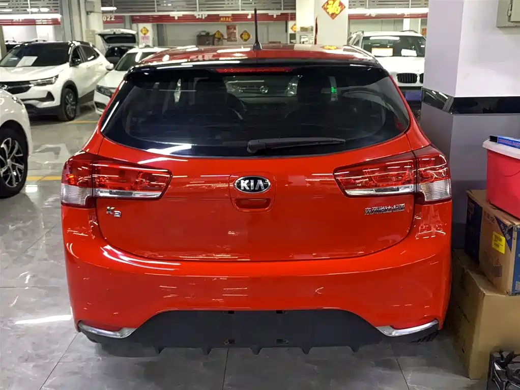 Kia K2 2015 Hatchback 1.4L AT GLS Cool Edition фото 5