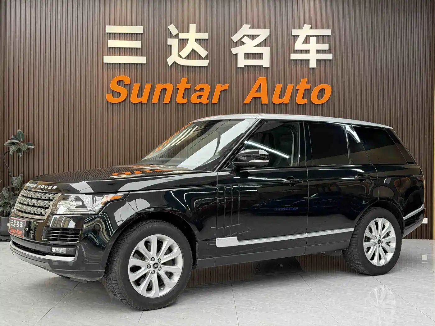Land Rover Range Rover 2013 NA 5.0 V8 Vogue SE
