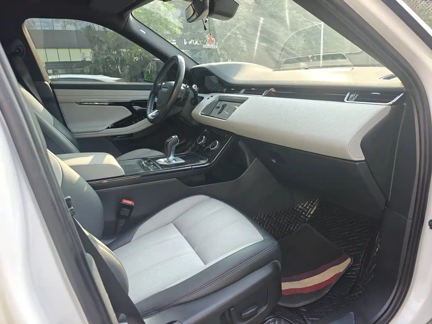 Land Rover Range Rover Evoque 2020 249PS R-DYNAMIC S Sport Edition фото 11
