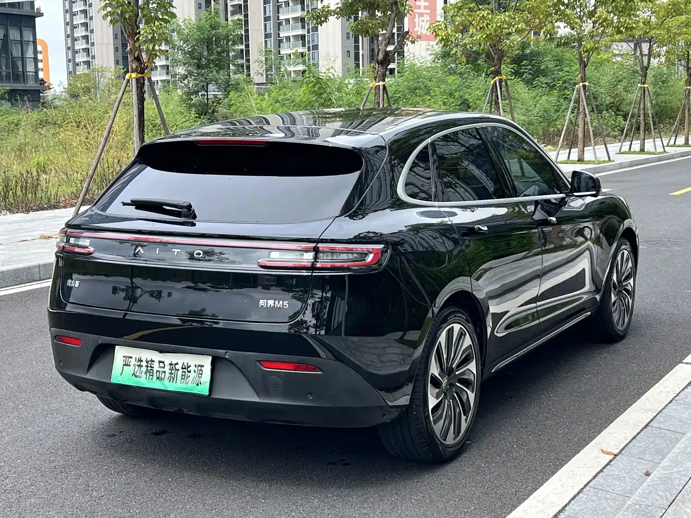 AITO Wenjie AITO M5 2022 2022 Extended Range AWD Ultimate Edition