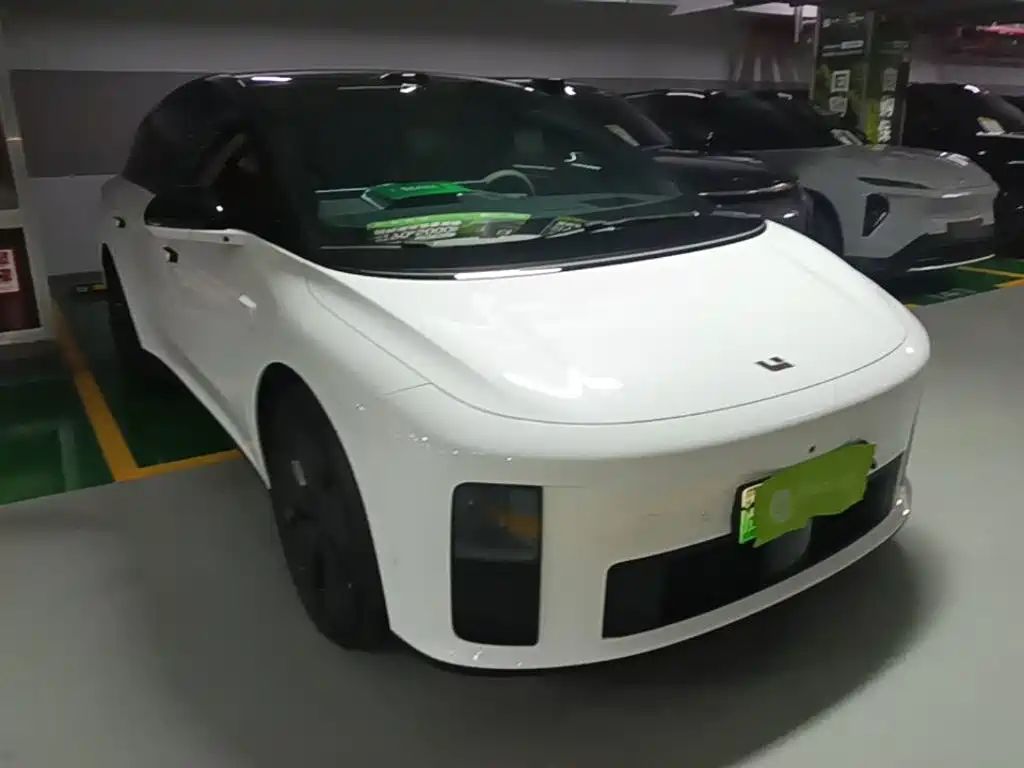 Li Auto i6 2026 2025 2WD Base Model