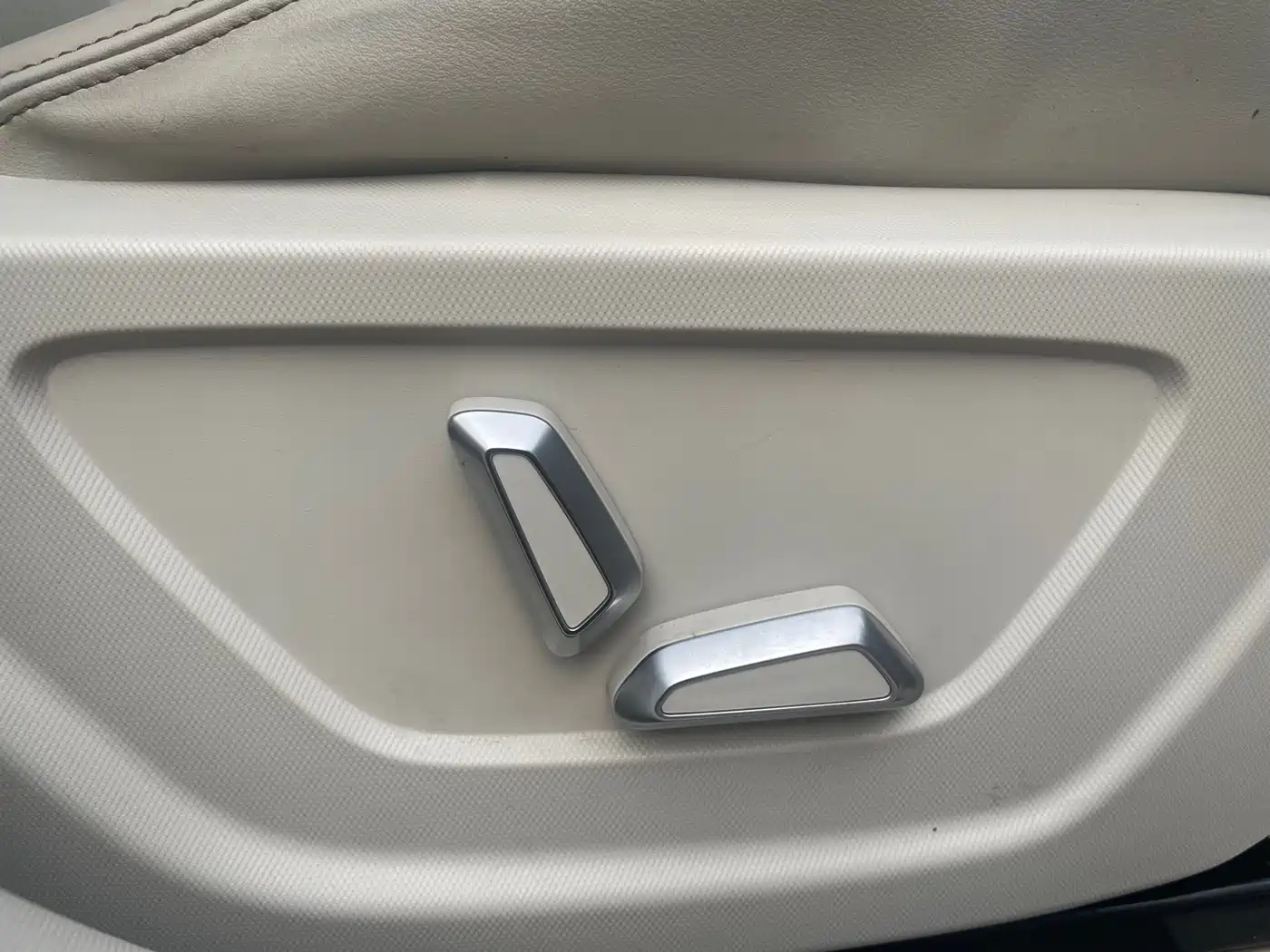 GEELY AUTOMOBILE GEELY ICON