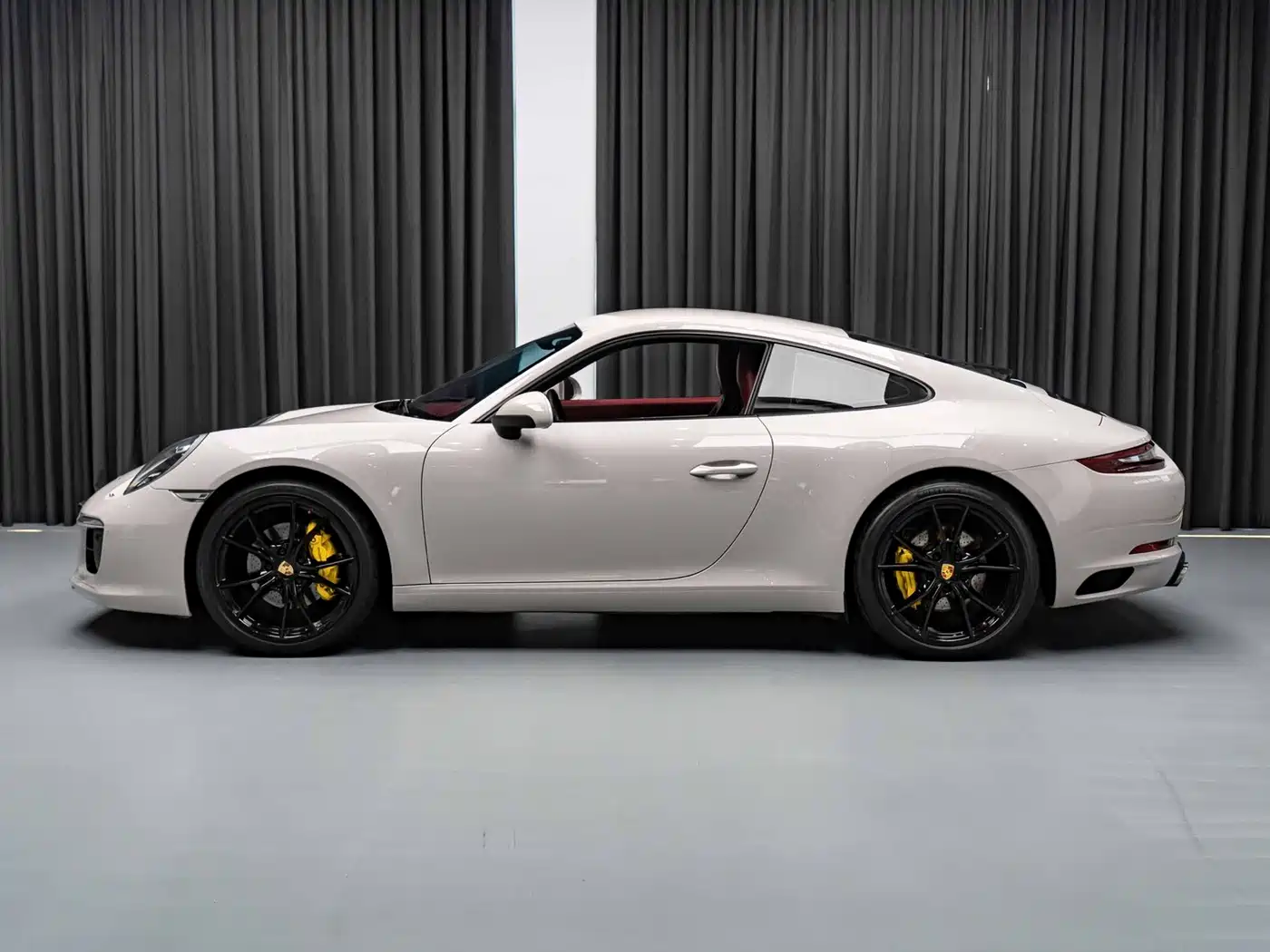 Porsche 911 2016 Carrera Cabriolet 3.0T фото 3