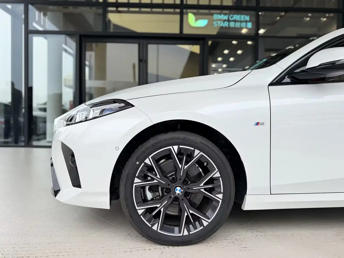 BMW 2-SERIES