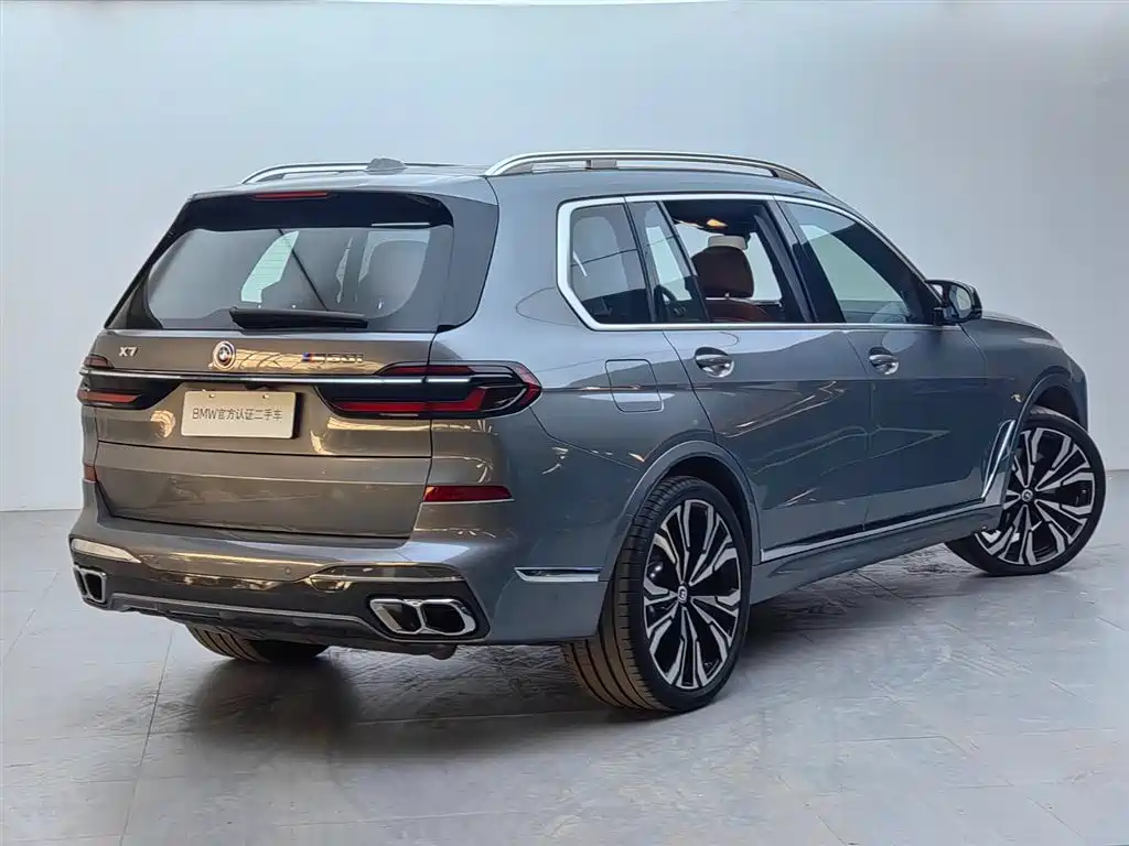 Фото 4 - BMW X7 M60i