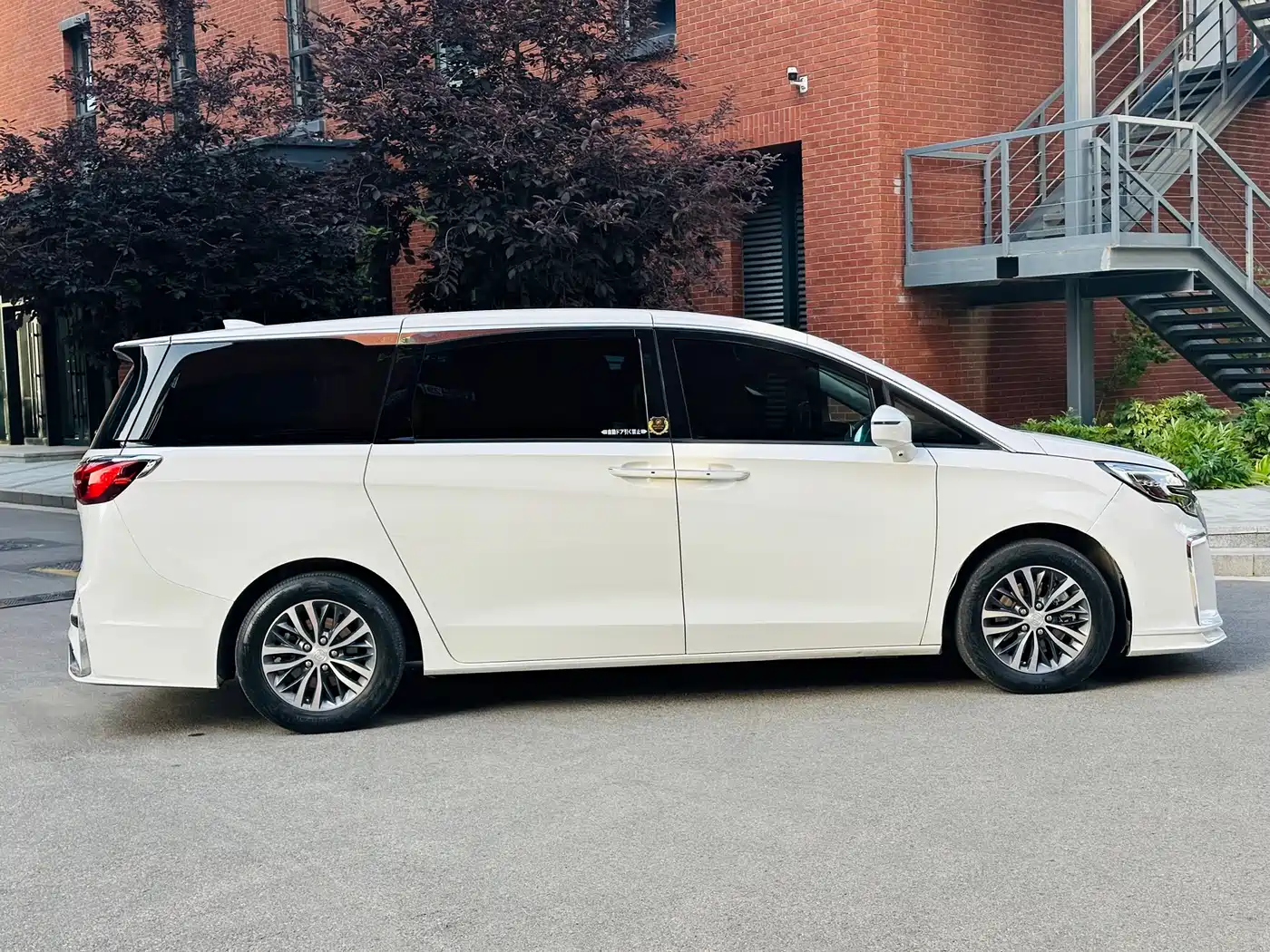 Buick GL8 2020 Model ES Landglory 653T Comfort фото 4