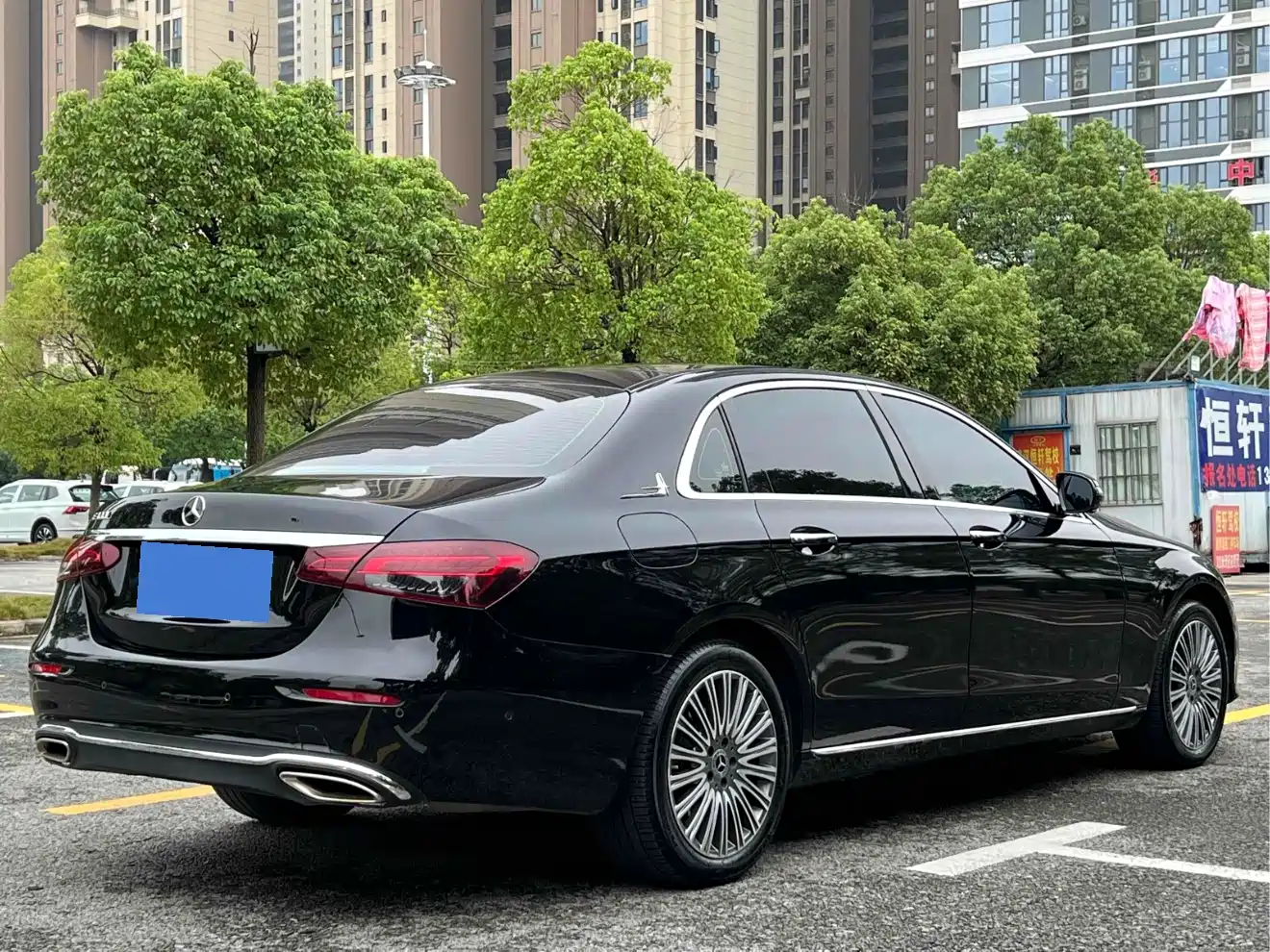 Mercedes-Benz E-Class 2023 E 300 L Luxury фото 4