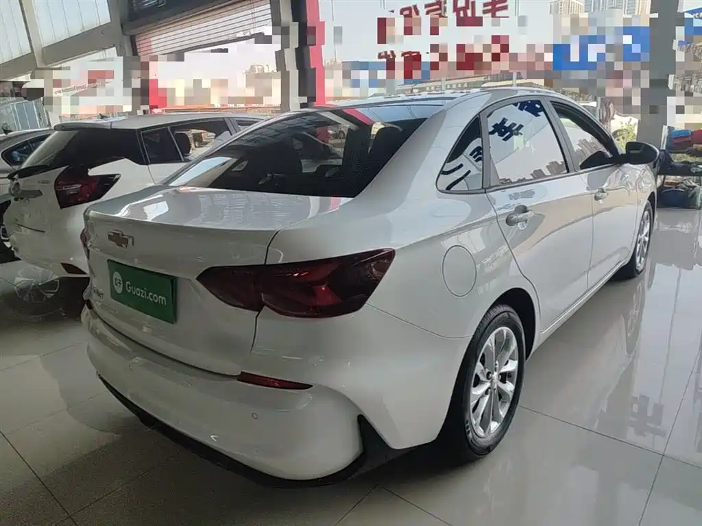 CHEVROLET CRUZE