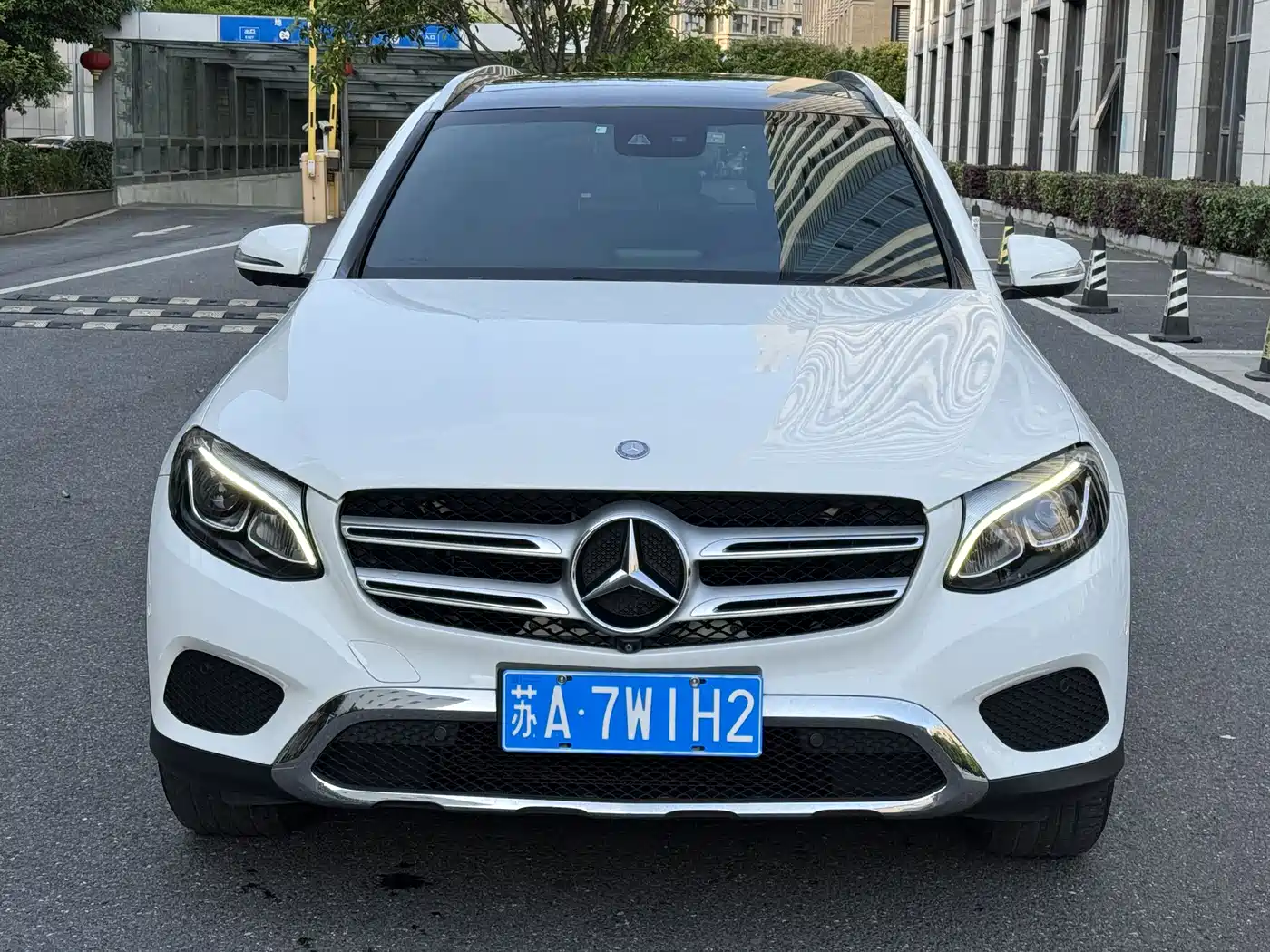 Mercedes-Benz GLC 2016 GLC 260 4MATIC Luxury фото 2