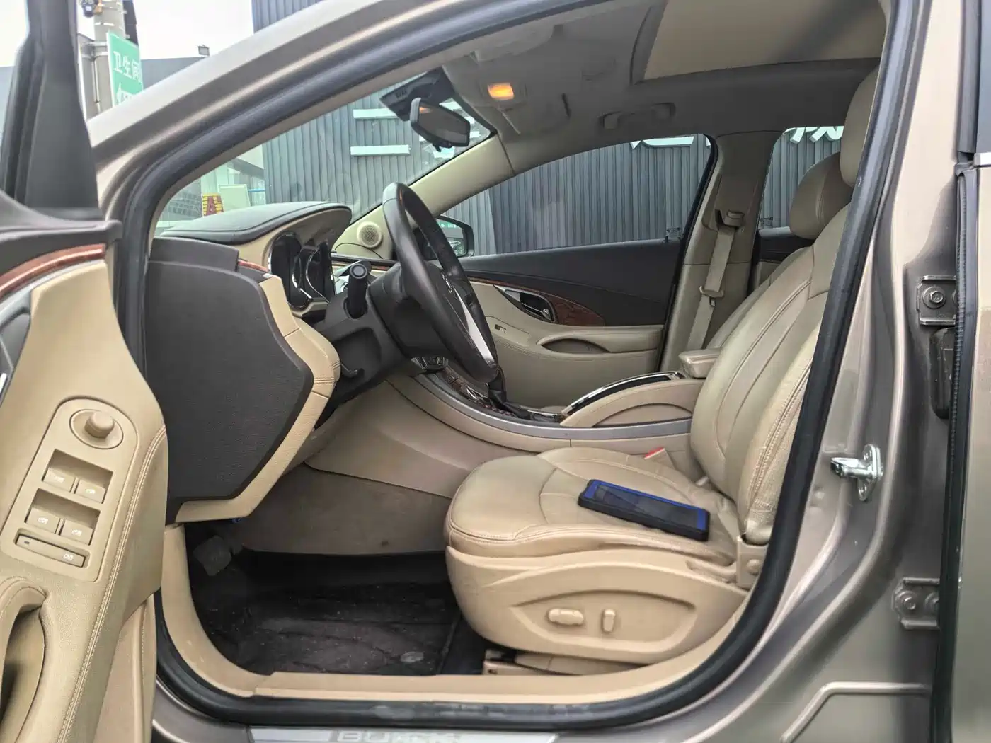 Buick LaCrosse 2012 2.4L SIDI Elegance Edition фото 4