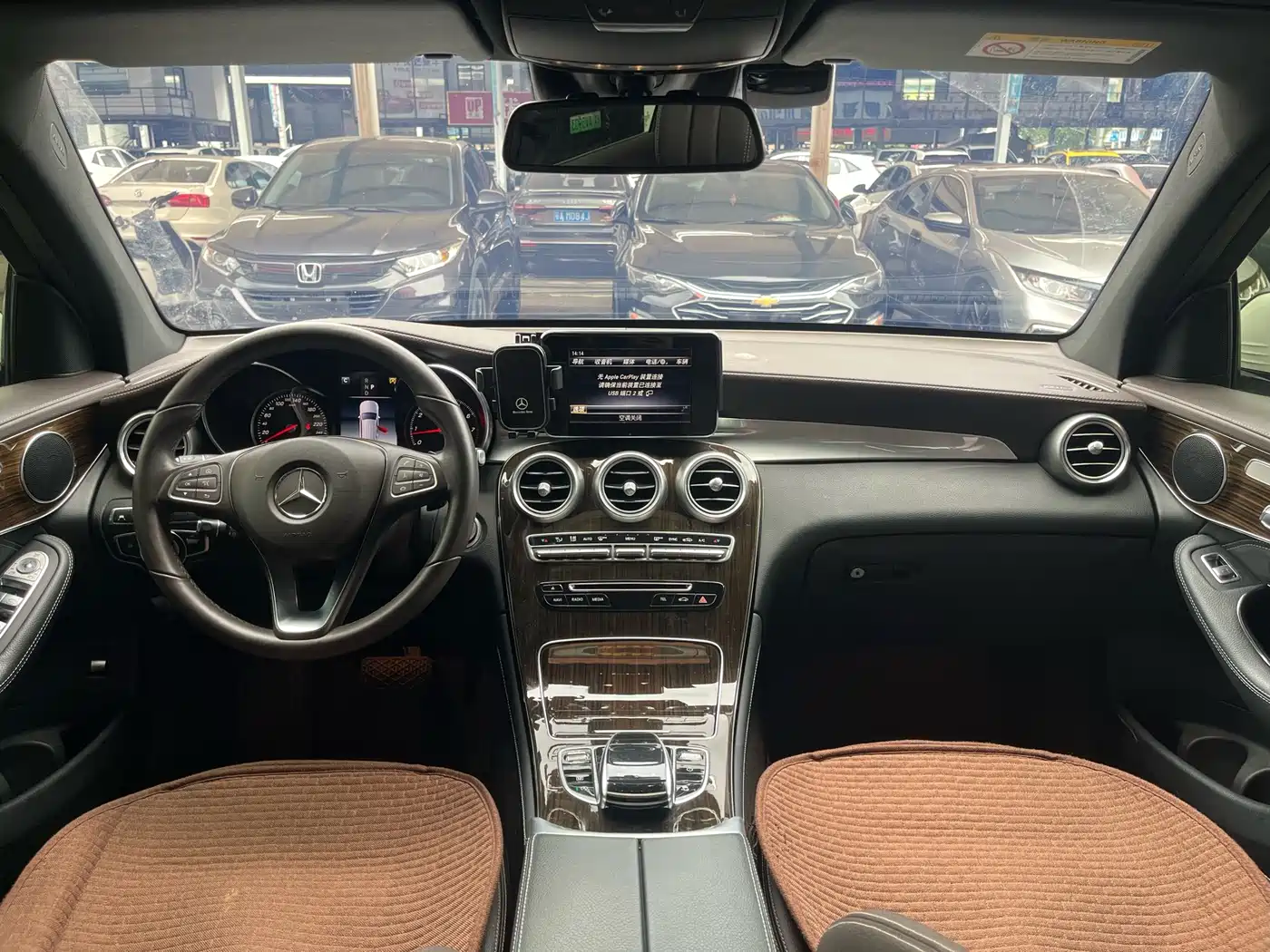 Mercedes-Benz GLC 2018 GLC 260 4MATIC Luxury фото 7