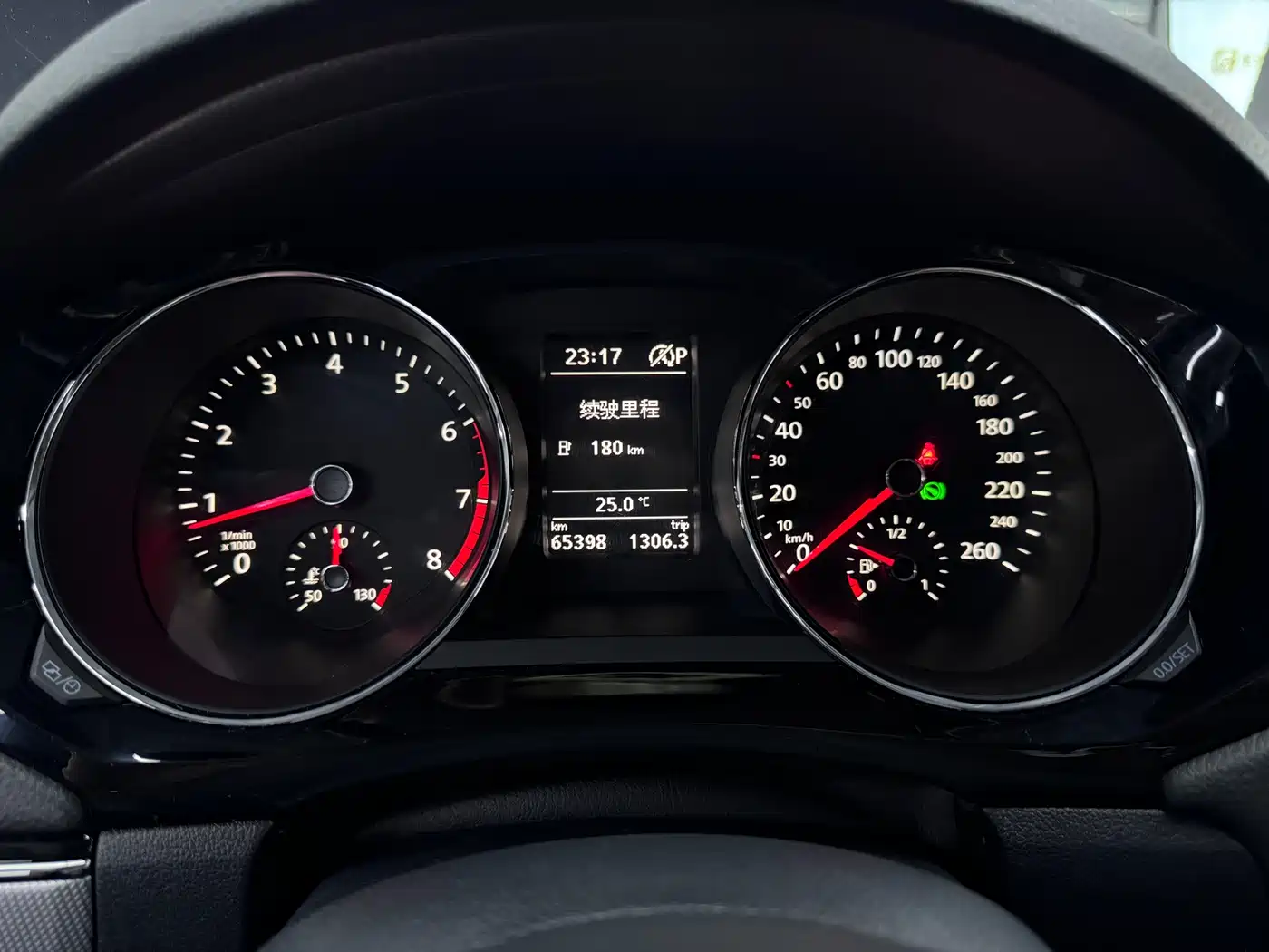 Volkswagen Sagitar 2018 280TSI DSG Comfort фото 9