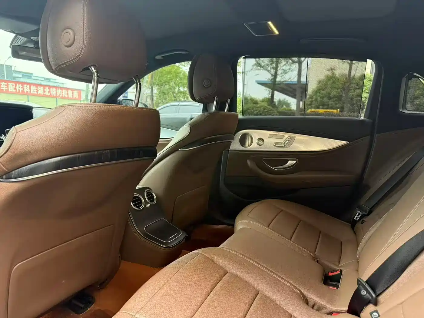 Mercedes-Benz E-Class 2023 E 300 L Sport Luxury фото 6