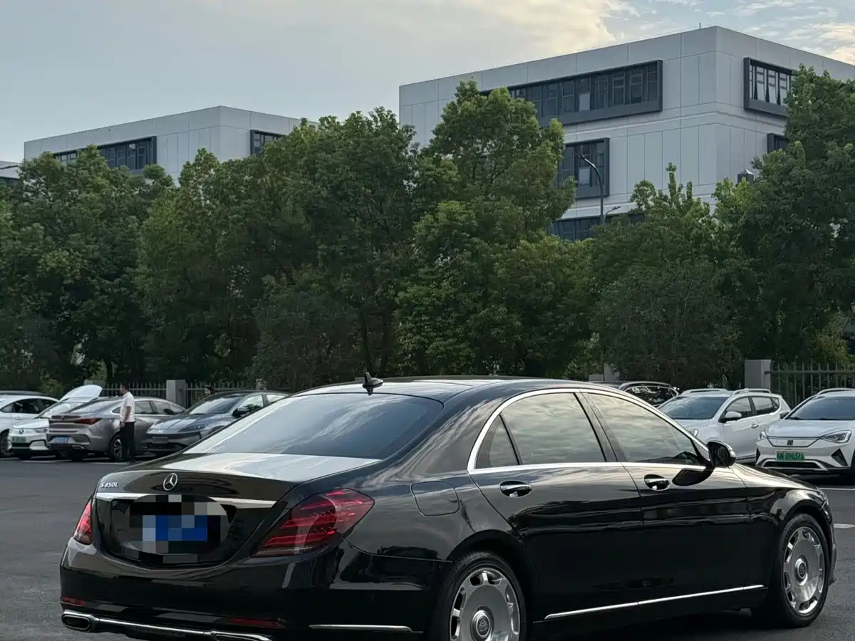 Фото 7 - Mercedes-Benz S-Class