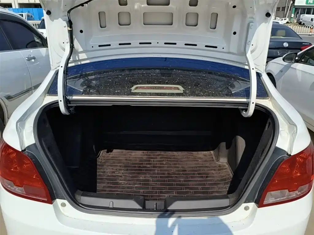 Chevrolet Sail 2015 Sail 3 1.3L Manual Cozy Edition фото 19
