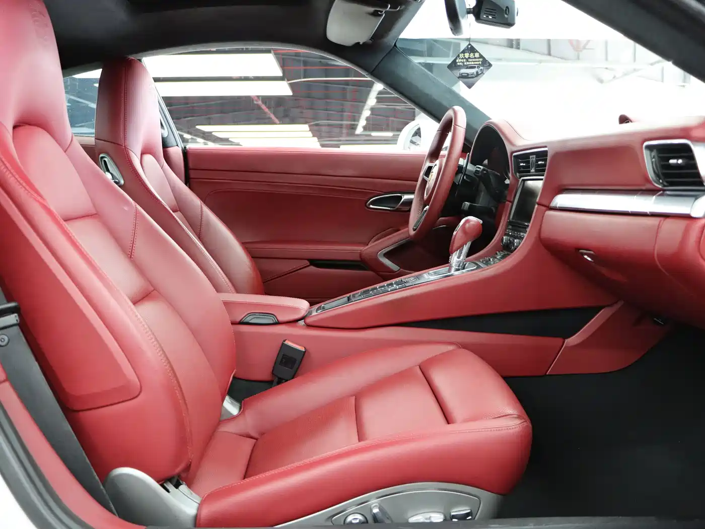 Porsche 911 2015 Carrera 4 3.4L Style Edition фото 24