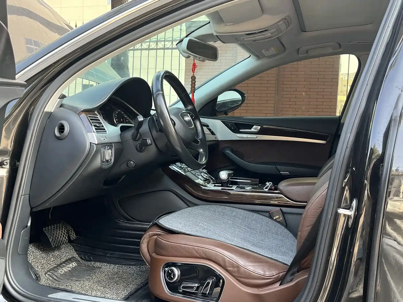Audi A8 2016 A8L 45 TFSI quattro Comfort фото 9